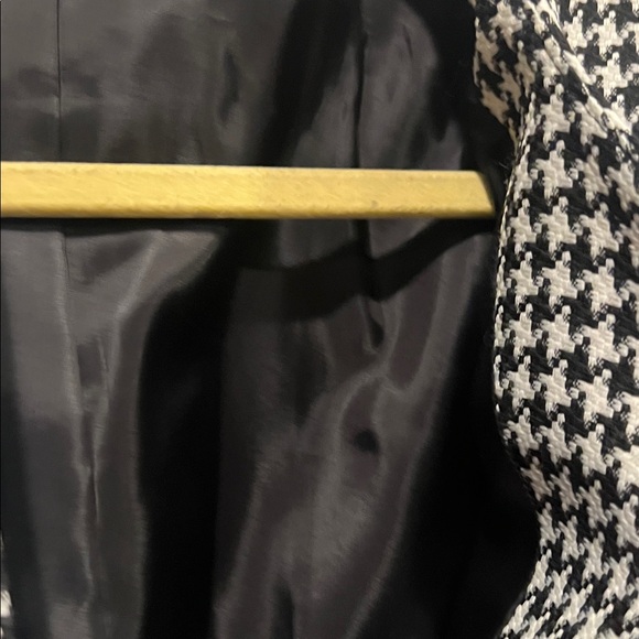 Tahari ASL Monochrome Houndstooth Blazer - Picture 5 of 8